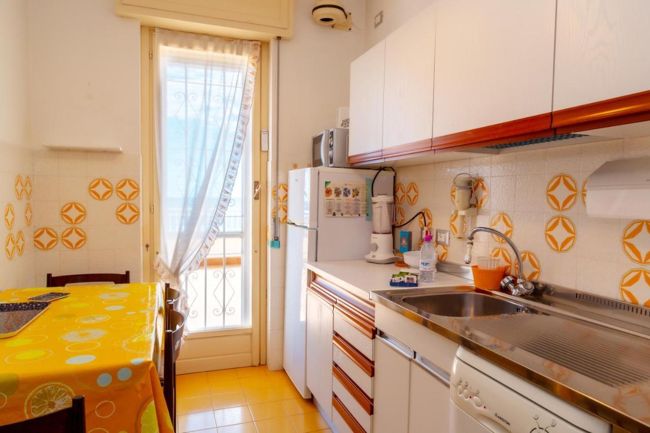 168B - La Terrazza Sul Mare, Casa A 10 Minuti Da Spiaggia, Parcheggio Privato Gratis Sanremo Exteriör bild