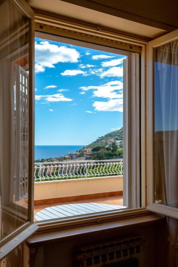 168B - La Terrazza Sul Mare, Casa A 10 Minuti Da Spiaggia, Parcheggio Privato Gratis Sanremo Exteriör bild