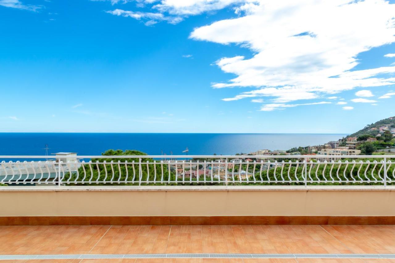 168B - La Terrazza Sul Mare, Casa A 10 Minuti Da Spiaggia, Parcheggio Privato Gratis Sanremo Exteriör bild